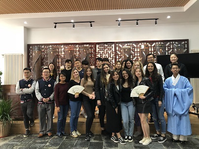 5g影院
留学生走进民族艺术教育学校.jpg